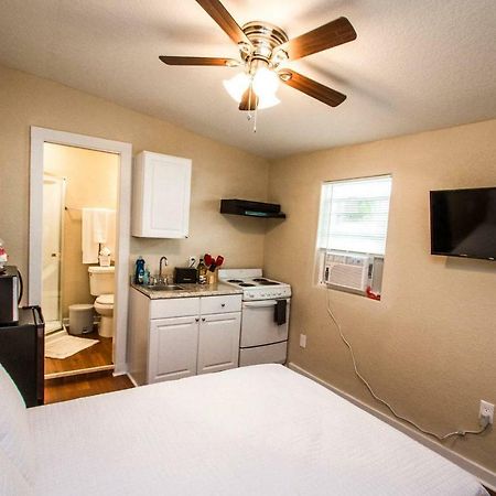 Ferienwohnung Remodeled Studio Near Downtown San Antonio Exterior foto